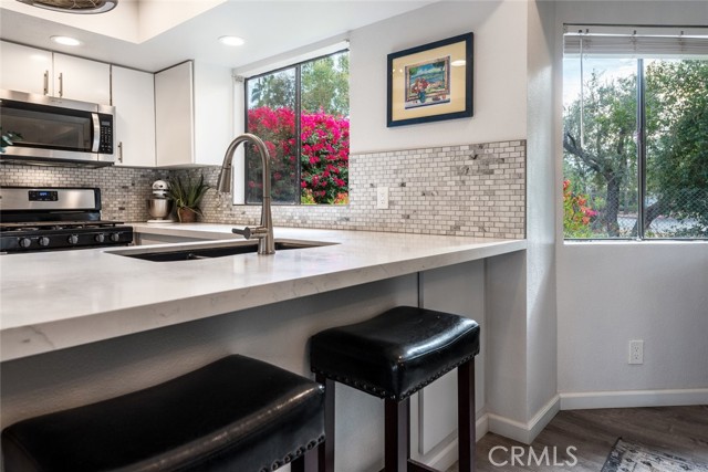 Detail Gallery Image 14 of 32 For 385 E via Escuela #415,  Palm Springs,  CA 92262 - 2 Beds | 2 Baths