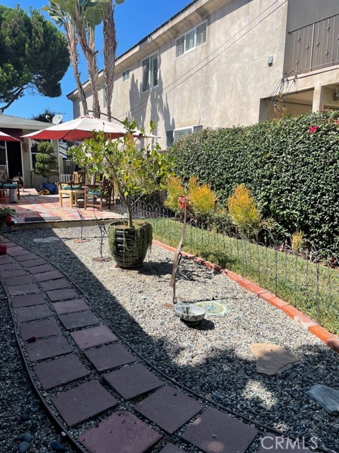 3608 Laurel Avenue, Manhattan Beach, California 90266, 2 Bedrooms Bedrooms, ,1 BathroomBathrooms,Residential,Sold,Laurel,SB21205339