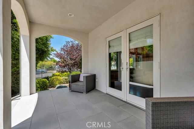 Image 10 of 69 For 15460 La Maida Street