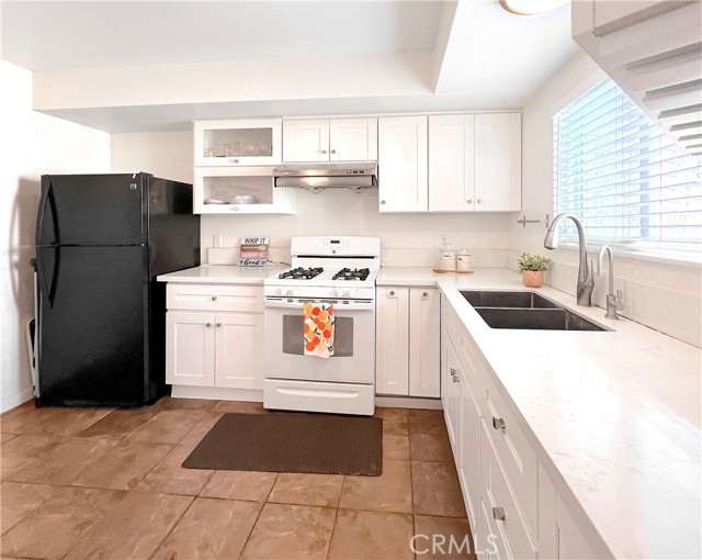 Detail Gallery Image 4 of 15 For 3729 Florida, West Covina,  CA 91792 - 1 Beds | 1 Baths