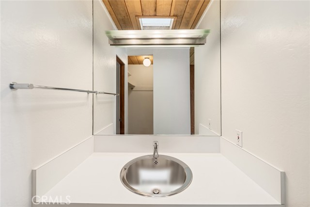 5112 E Valencia Drive, Orange CA: https://media.crmls.org/medias/9aaac1e2-ff74-4c14-abd3-878967a53d95.jpg