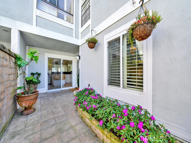 3512 Bravata Drive, Huntington Beach CA: https://media.crmls.org/medias/9aab2a39-3f18-477e-bf06-e01a5aca15dc.jpg
