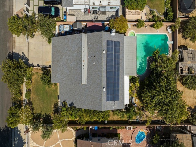 15920 Bahama Street, North Hills CA: https://media.crmls.org/medias/9aad56d0-f181-4a30-8fc7-f53b4bc5efbc.jpg