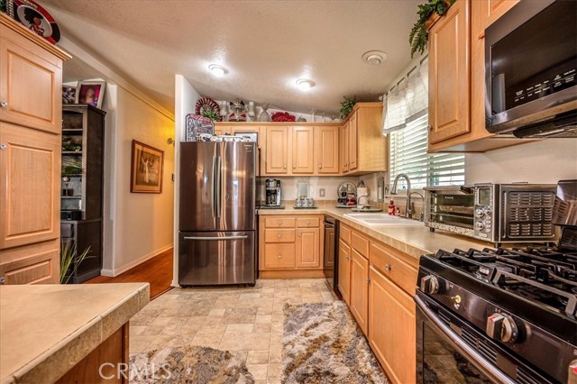 Detail Gallery Image 11 of 42 For 540 Santa Lucia Dr, Hemet,  CA 92543 - 3 Beds | 2 Baths