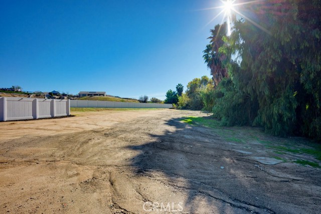 17380 Mockingbird Canyon, Riverside CA: https://media.crmls.org/medias/9aaea850-b58f-4e5a-9c62-a31811a3c168.jpg