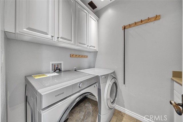 Detail Gallery Image 33 of 36 For 19 Momento, Irvine,  CA 92603 - 5 Beds | 4/1 Baths