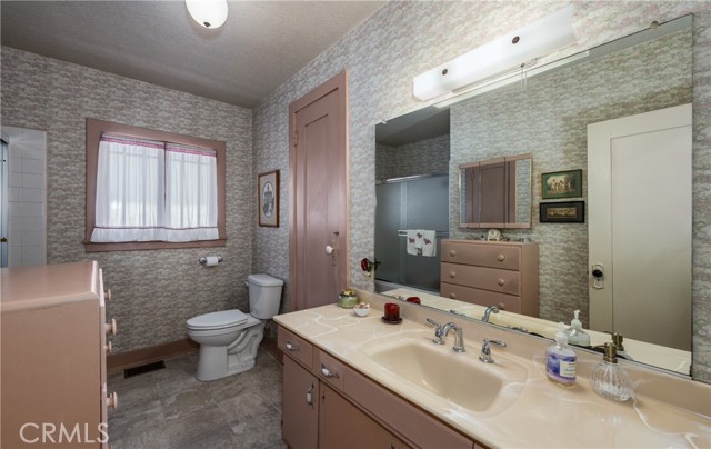 11460 Terracina Blvd, Redlands CA: https://media.crmls.org/medias/9ab00eb4-f768-4a51-b3fa-0d26a255eac9.jpg