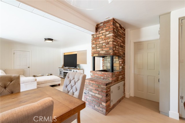 Detail Gallery Image 14 of 50 For 705 E Foothill Blvd, Glendora,  CA 91741 - 4 Beds | 2 Baths