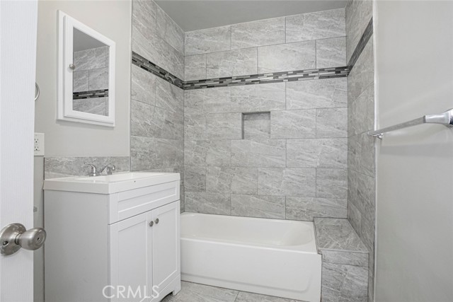 10955 Burnet Avenue, Mission Hills (San Fernando) CA: https://media.crmls.org/medias/9ab0bf5f-d75d-4fb4-a479-380f8e93cd2f.jpg