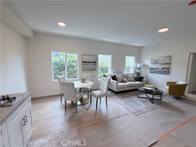 Detail Gallery Image 4 of 9 For 125 W Chestnut St #108,  Glendale,  CA 91204 - 0 Beds | 1 Baths