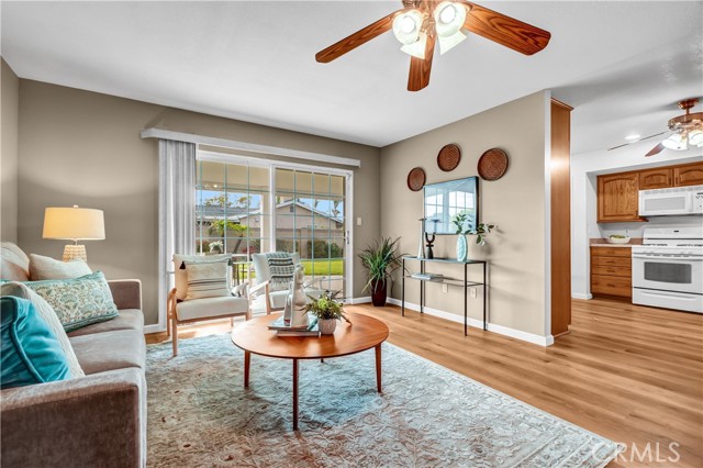 Image 8 of 39 For 10151 Christopher