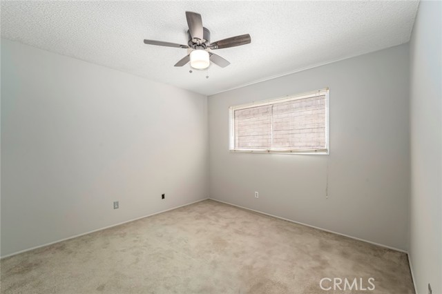 Detail Gallery Image 23 of 27 For 11503 Walcroft St, Lakewood,  CA 90715 - 4 Beds | 2 Baths