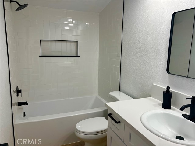 Detail Gallery Image 13 of 17 For 6105 N Walnut, San Bernardino,  CA 92407 - 3 Beds | 2/1 Baths