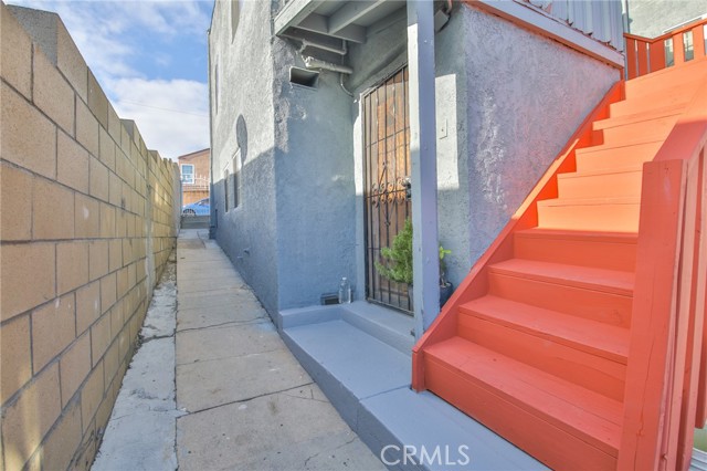 Detail Gallery Image 18 of 27 For 1504 Attridge Ave, Los Angeles,  CA 90063 - 3 Beds | 3 Baths