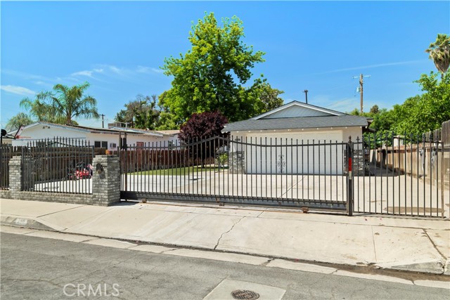 2608 Temple Lane, Bakersfield CA: https://media.crmls.org/medias/9ab4393b-e16d-43f0-a3a1-835a5bcb758b.jpg