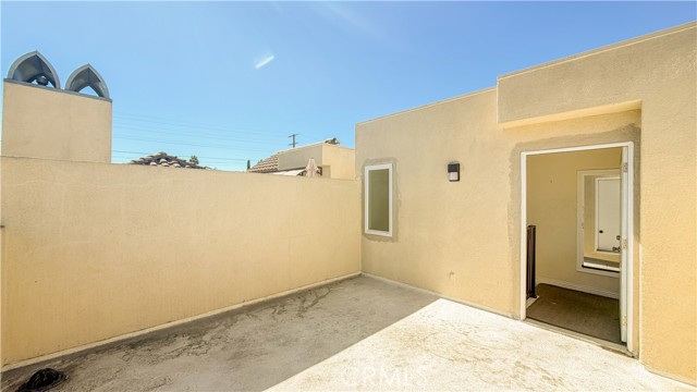 10623 Moorpark photo 41