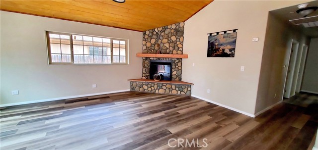 Detail Gallery Image 10 of 24 For 969 Hemlock Ln., –,  CA 92314 - 3 Beds | 2 Baths