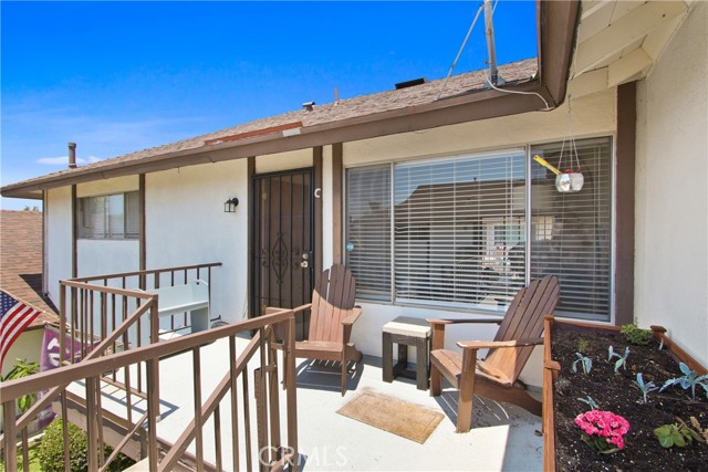 18702 Demion Lane, Huntington Beach CA: https://media.crmls.org/medias/9ab5d9b8-2007-4e6f-b991-2eef910838ab.jpg