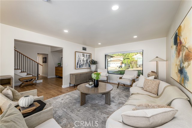 Spacious living room
