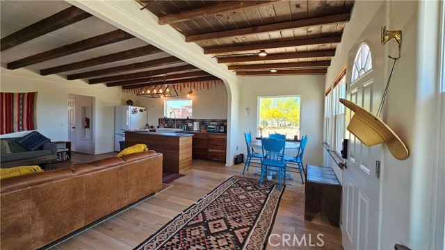 Detail Gallery Image 12 of 39 For 1240 Geronimo Trl, Yucca Valley,  CA 92284 - 1 Beds | 1 Baths