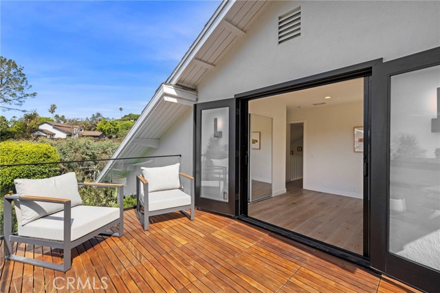 Detail Gallery Image 15 of 41 For 3121 Bern Dr, Laguna Beach,  CA 92651 - 5 Beds | 2/1 Baths