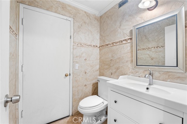 25496 Coral Wood Street, Lake Forest CA: https://media.crmls.org/medias/9ab75f72-7851-4008-8406-c1d8327faaa8.jpg