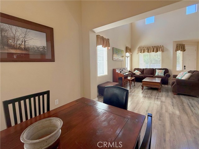 Detail Gallery Image 13 of 29 For 23964 Old Pomegranate Rd, Yorba Linda,  CA 92887 - 5 Beds | 3 Baths
