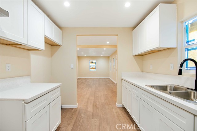 Detail Gallery Image 13 of 31 For 2117 N Keene, Los Angeles,  CA 90059 - 3 Beds | 1 Baths