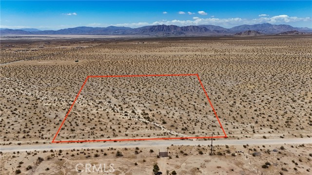 Detail Gallery Image 10 of 11 For 727 Harrod, Lucerne Valley,  CA 92356 - – Beds | – Baths