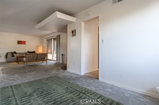 15929 Sunburst Street, North Hills CA: https://media.crmls.org/medias/9ab9de55-4a51-4054-b28d-d4fb7b35a71f.jpg