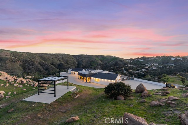 Detail Gallery Image 3 of 57 For 109 Buckskin Rd, Bell Canyon,  CA 91307 - 5 Beds | 5/1 Baths