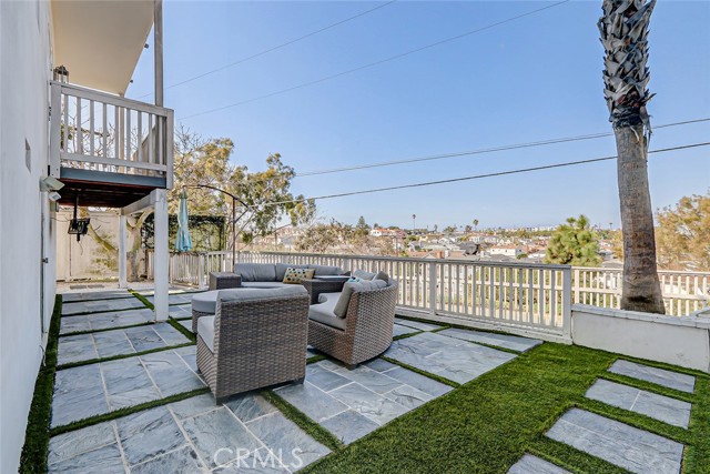 617 19th Street, Manhattan Beach, California 90266, 4 Bedrooms Bedrooms, ,3 BathroomsBathrooms,Residential,For Sale,19th,SB25019229