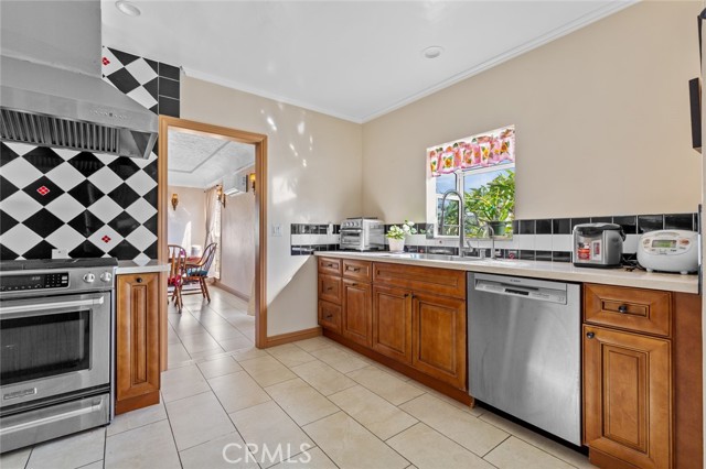 Detail Gallery Image 22 of 44 For 12391 Euclid, Garden Grove,  CA 92840 - 4 Beds | 2 Baths