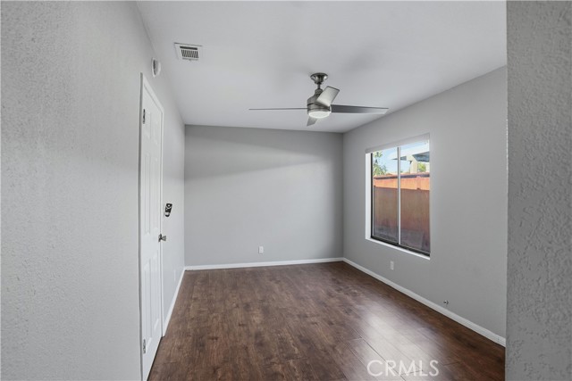 Detail Gallery Image 21 of 42 For 30221 Channel Way, Canyon Lake,  CA 92587 - 3 Beds | 2 Baths