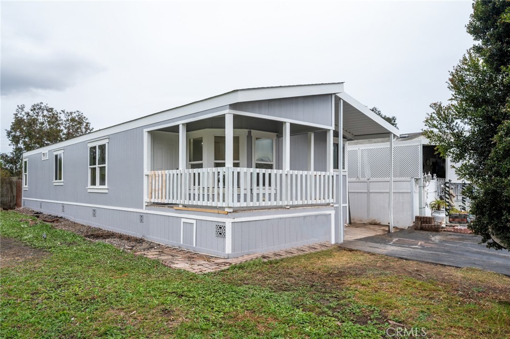 715 220th 9, Torrance, CA 90502