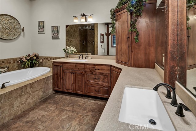 Detail Gallery Image 30 of 49 For 19676 Highway 175, Middletown,  CA 95461 - 3 Beds | 3 Baths