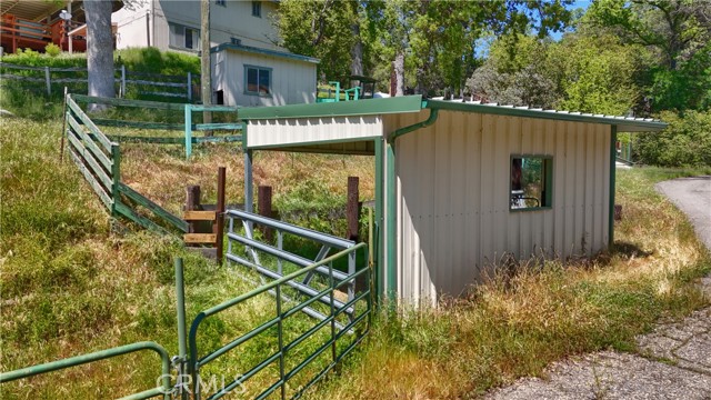 Detail Gallery Image 38 of 54 For 42275 Buckeye Rd, Oakhurst,  CA 93644 - 4 Beds | 2/1 Baths