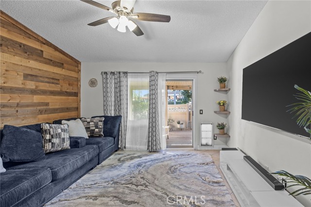 Detail Gallery Image 15 of 43 For 860 Tangerine, Corona,  CA 92879 - 2 Beds | 1 Baths