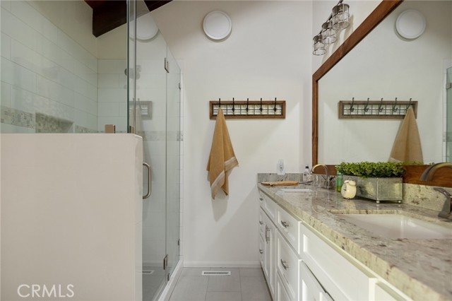 221 Darfo Drive, Crestline CA: https://media.crmls.org/medias/9ac11a5e-aa4d-4f8e-9b37-debffa66a202.jpg