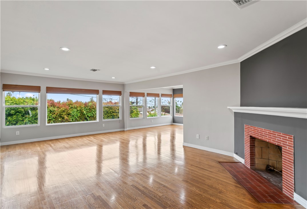 Detail Gallery Image 4 of 30 For 5146 Onaknoll Ave, Los Angeles,  CA 90043 - 4 Beds | 3/1 Baths