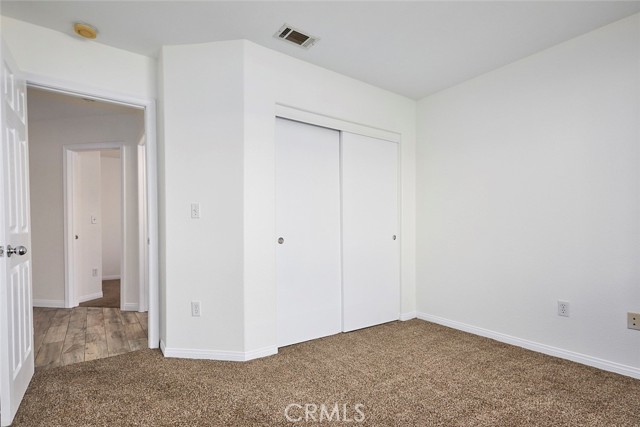 Detail Gallery Image 16 of 23 For 25029 Avenida Laredo, Barstow,  CA 92311 - 3 Beds | 2 Baths