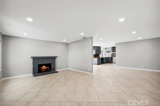 Detail Gallery Image 5 of 30 For 6903 Crest Ave, Riverside,  CA 92503 - 4 Beds | 2 Baths