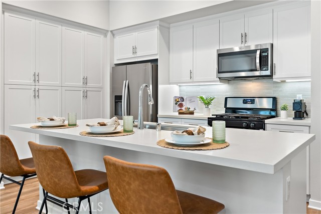 Detail Gallery Image 2 of 72 For 210 Alienta Ln, Rancho Mission Viejo,  CA 92694 - 2 Beds | 2/1 Baths