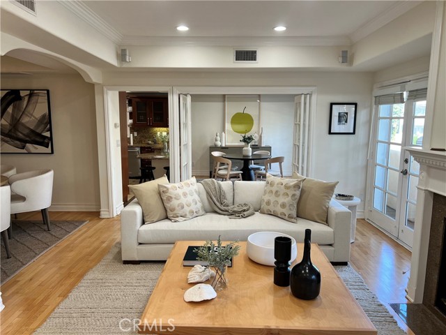 Drew Fenton | 11807 Dorothy Street Los Angeles CA | MLS: 7332337