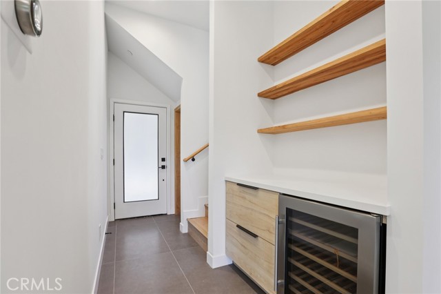 6950 Beckett Street, Tujunga CA: https://media.crmls.org/medias/9ac3a442-e697-46b4-a1f3-6a3ceefd5491.jpg