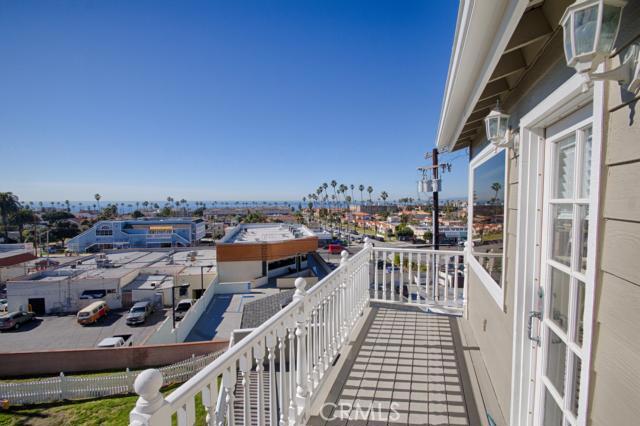 304 Avenue E, Redondo Beach, California 90277, 6 Bedrooms Bedrooms, ,4 BathroomsBathrooms,Residential,Sold,Avenue E,SB13009871