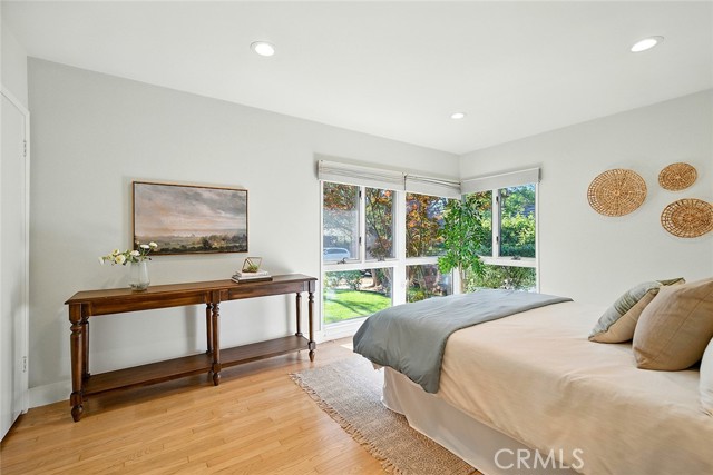 1210 Los Altos Avenue, Long Beach CA: https://media.crmls.org/medias/9ac4b17f-5032-4e51-963c-4c5afe990d89.jpg