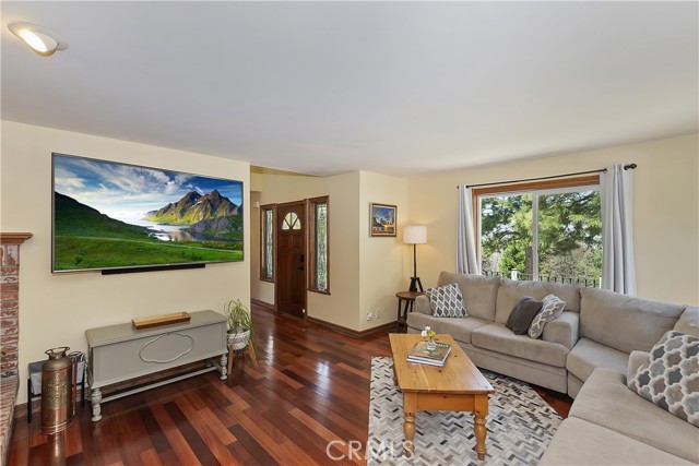 Detail Gallery Image 19 of 54 For 27513 St Bernard Ln, Lake Arrowhead,  CA 92352 - 5 Beds | 3 Baths