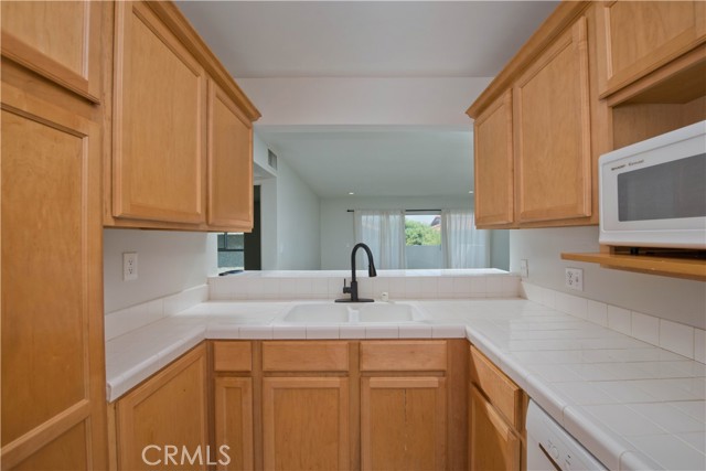 5454 Zelzah Avenue, Encino CA: https://media.crmls.org/medias/9ac70f61-0439-4d25-8f59-c9a7dca8f66a.jpg