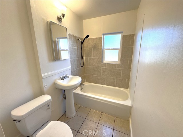 Detail Gallery Image 13 of 17 For 20417 S New Hampshire Ave, Los Angeles,  CA 90502 - 2 Beds | 1 Baths